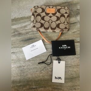 Vintage Y2K Coach Wristlet Classic Print